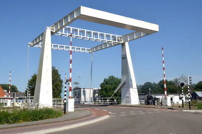 sloterbrug-8-776904430-jpg-mediaclass-landscape-middle-1dbd8ca62c01f093a283ec572320ac8f008ce08b